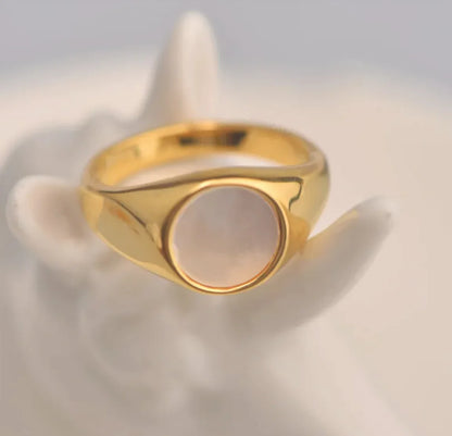 Round White Fritillaria Shell Ring for Women