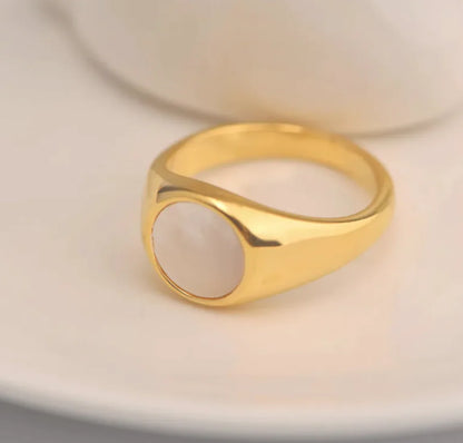 Round White Fritillaria Shell Ring for Women